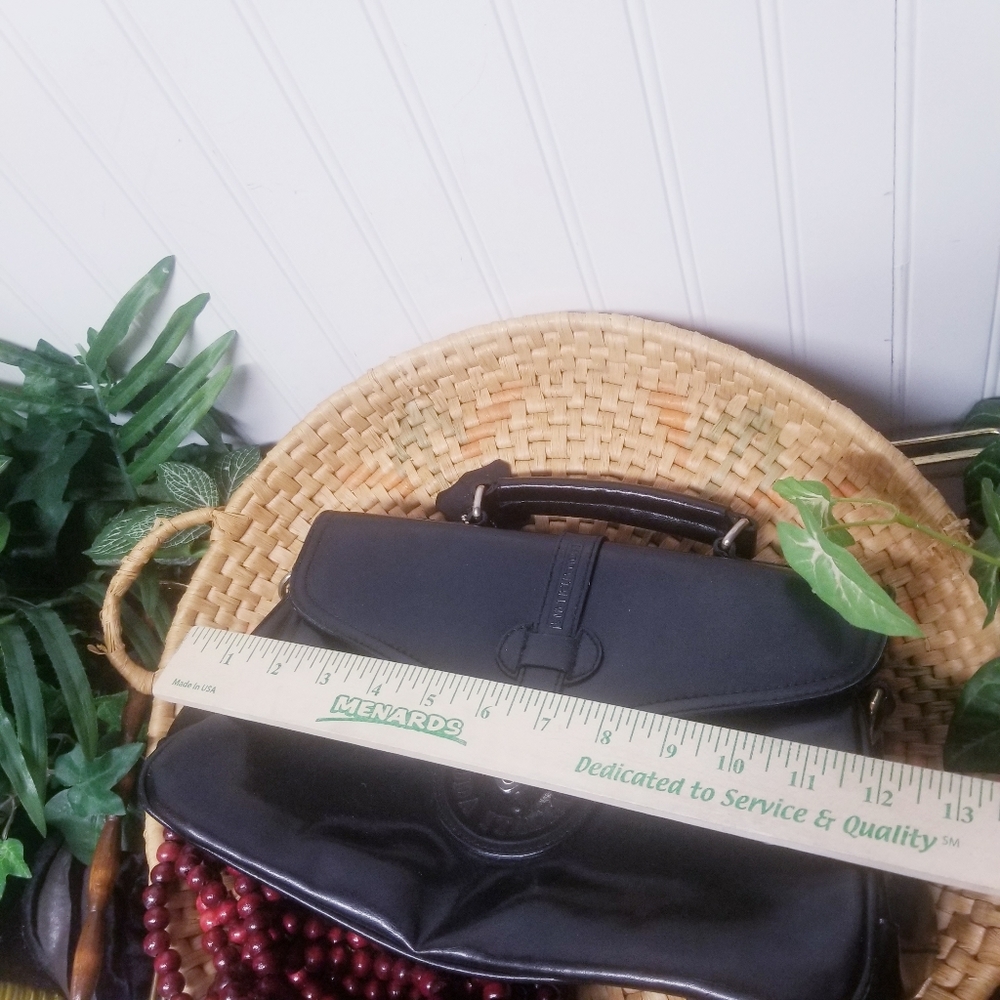 Black Moda Italiano purse - Picture 2 of 8